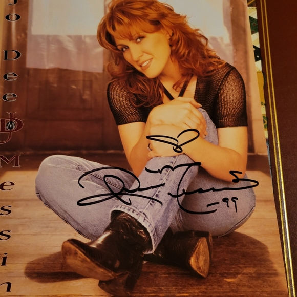 Jodee Messina autographed photos - Picture 4 of 4